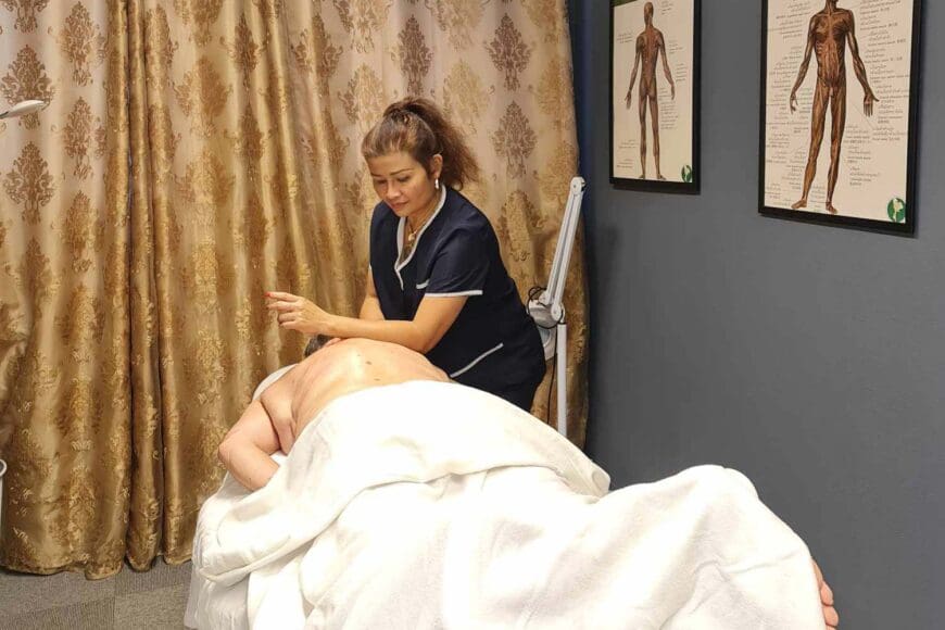 Klassisk massasje hos Wasana